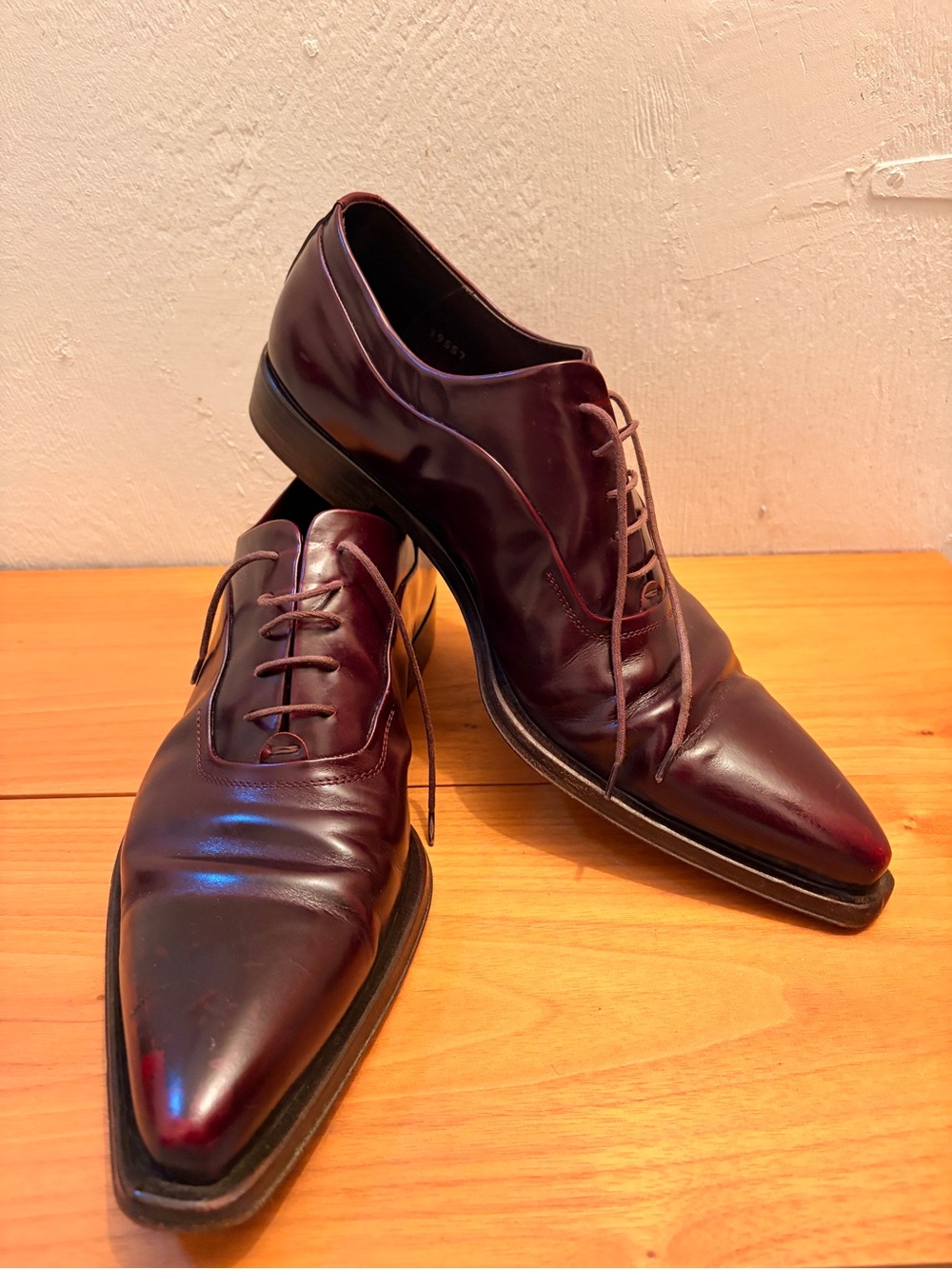 Cesare Paciotti Burgundy Leather Pointed Oxfords